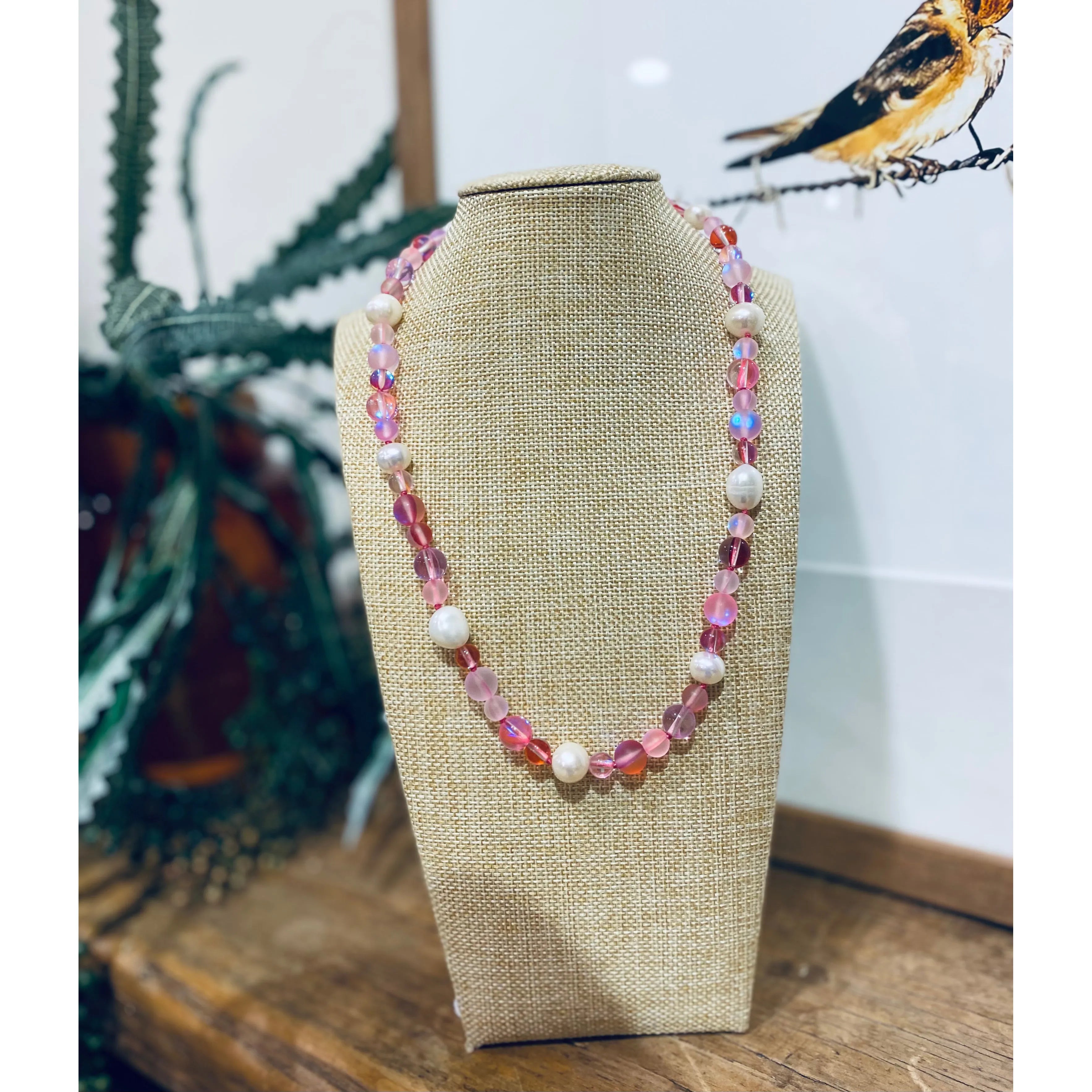 Freshwater Pearl and pink Crystal Necklace 