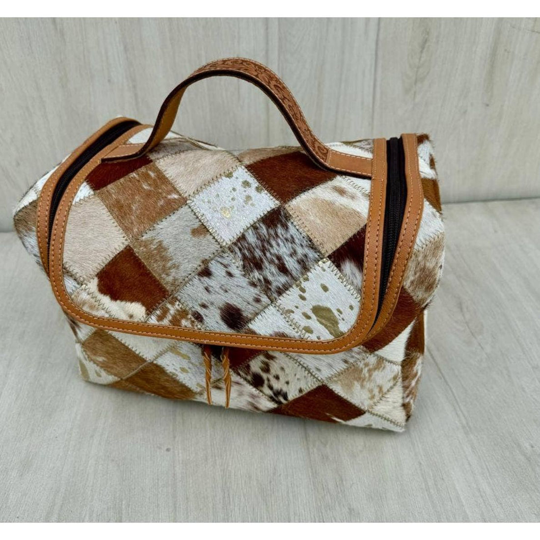Patchwork Cowhide and Tooling Leather Toiletries Bag – AT66
