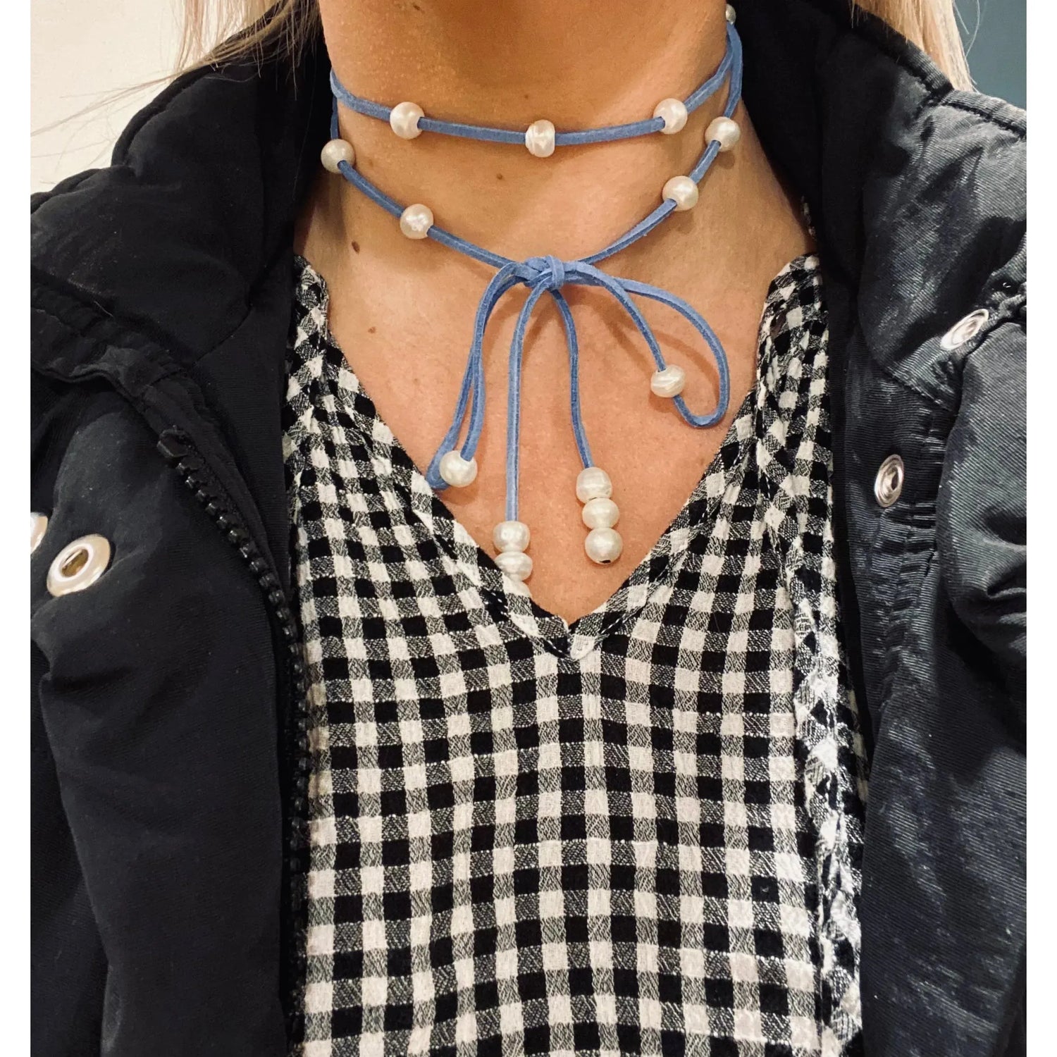Pearl Lariat sky Blue