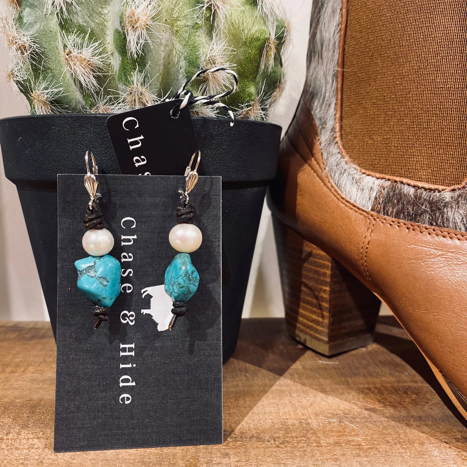 Pearl and Turquoise on leather earrings 
