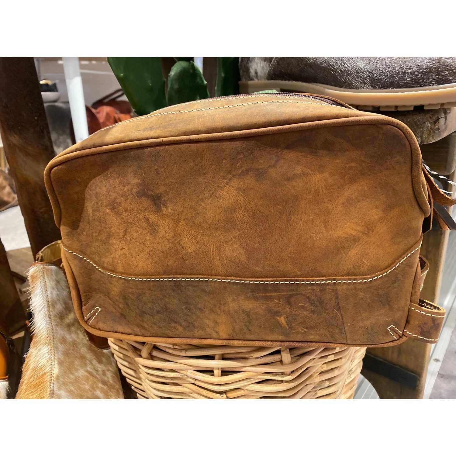 The Taro Toiletry Bag 