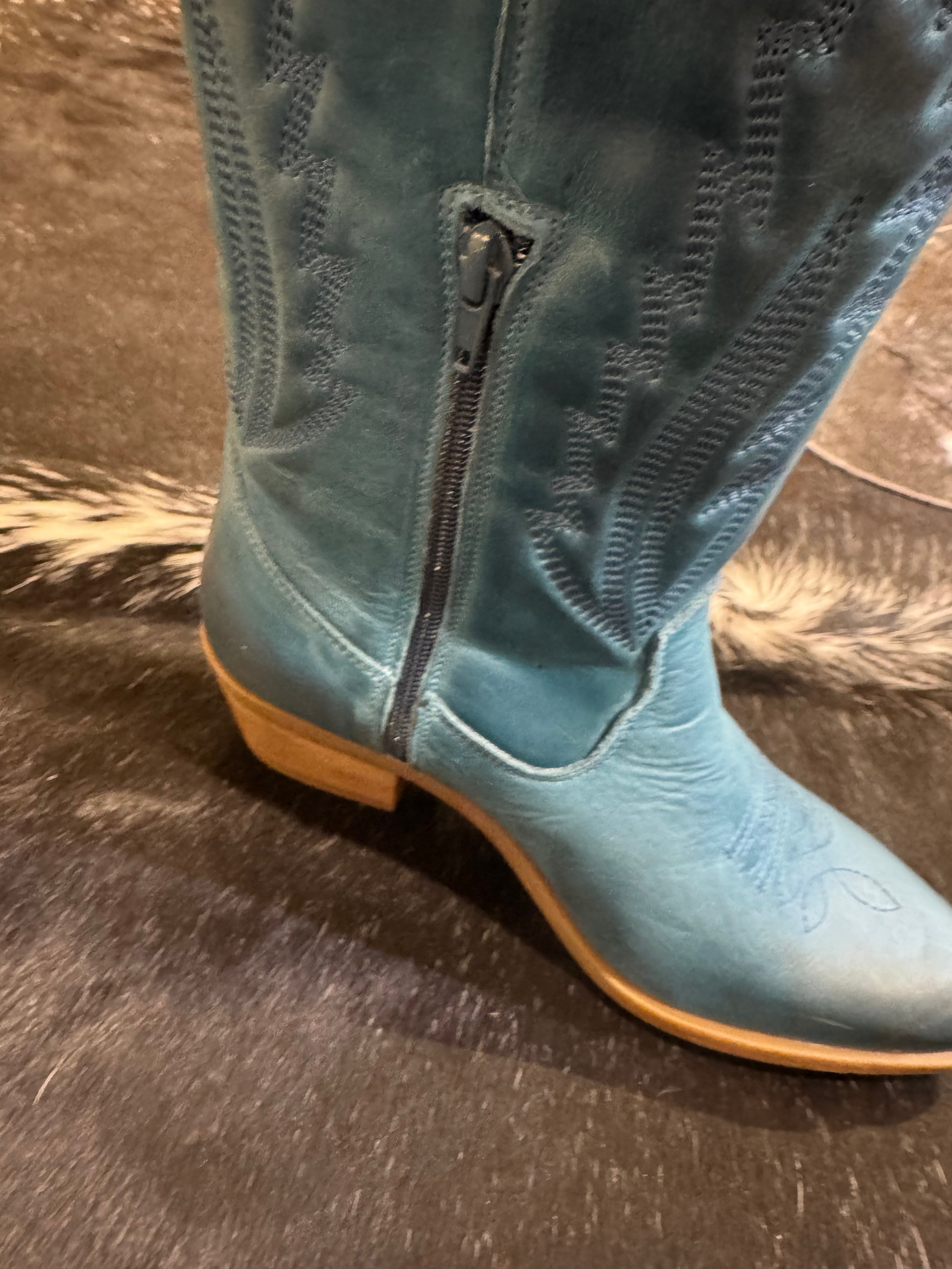 La Pintura Varsy blue cowboy boots
