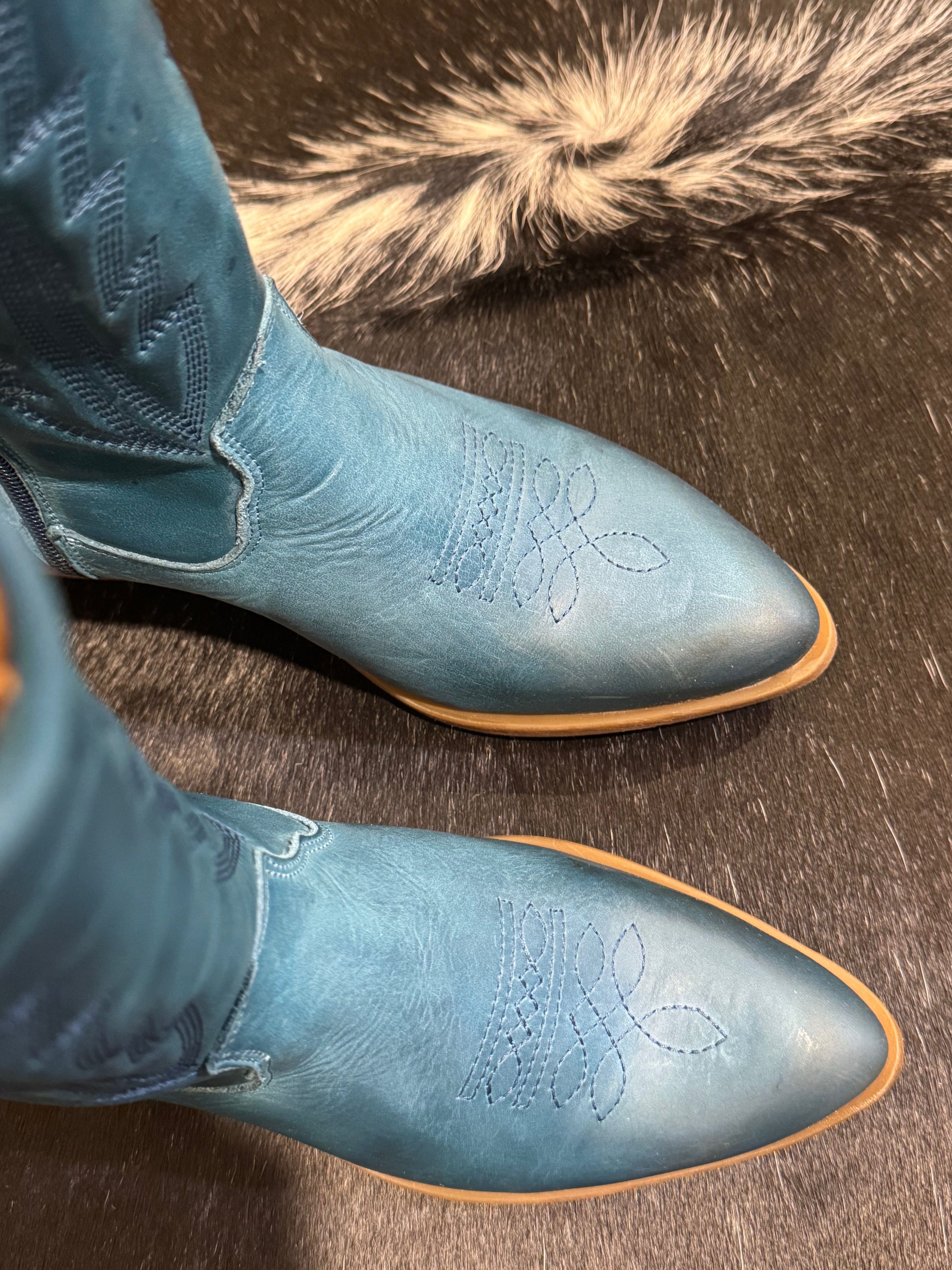 La Pintura Varsy blue cowboy boots