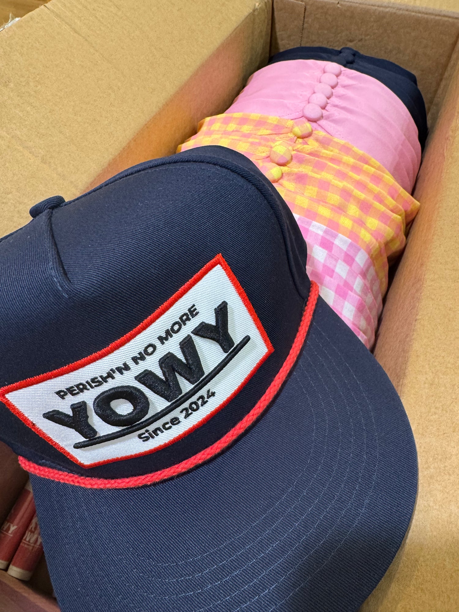 Yowy Caps