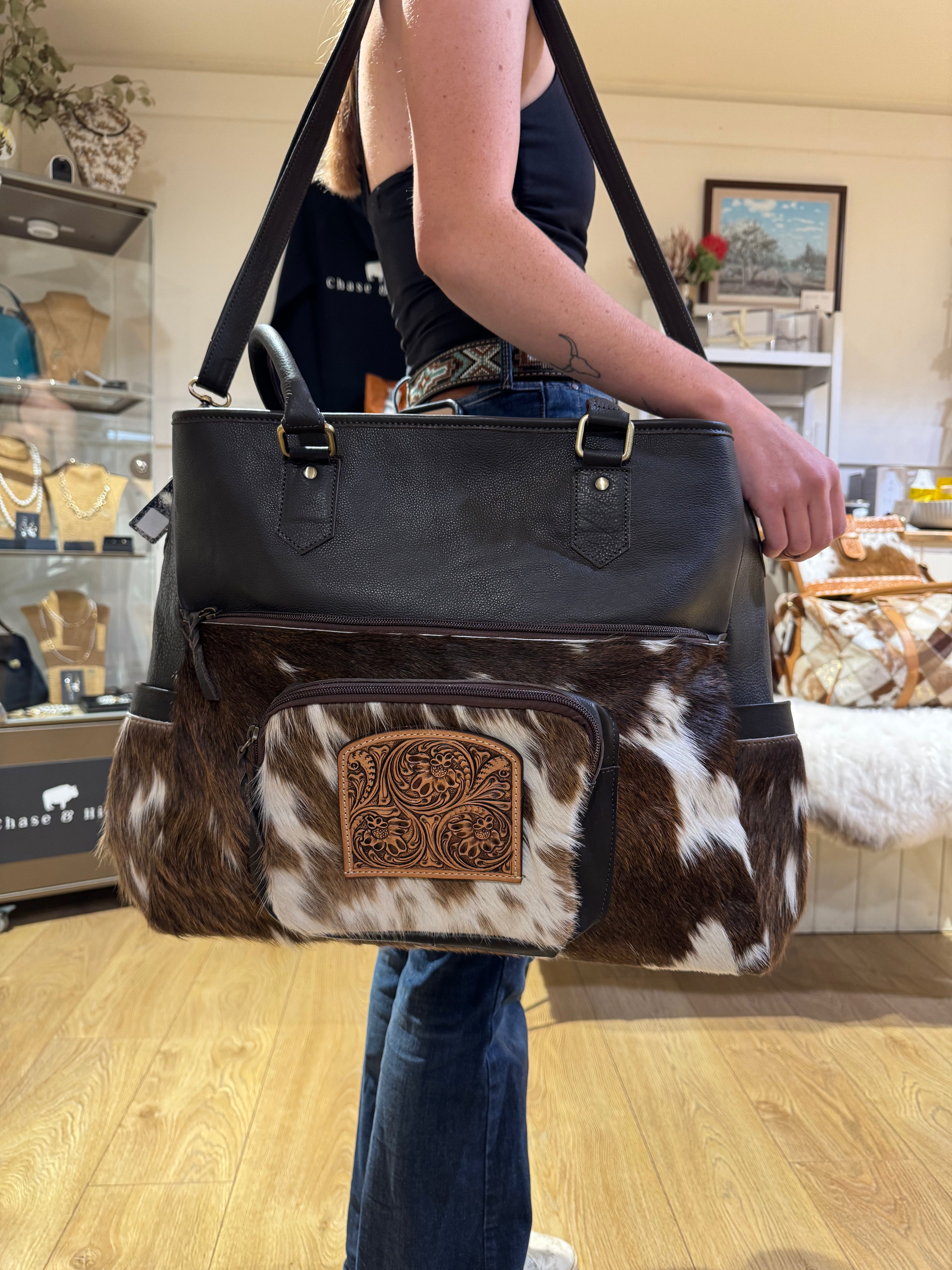 Cowhide and tooling leather nappy / Large Bag 