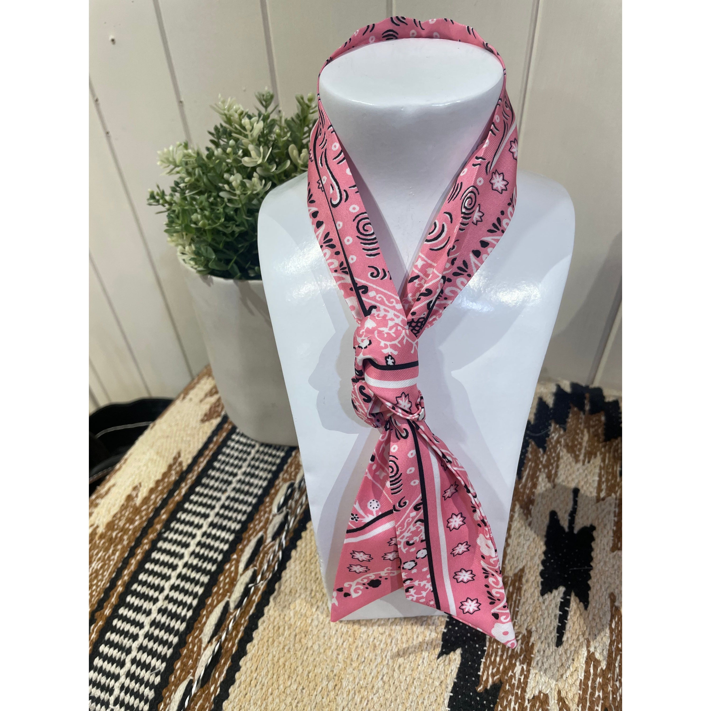 Twilly Neck tie scarf 