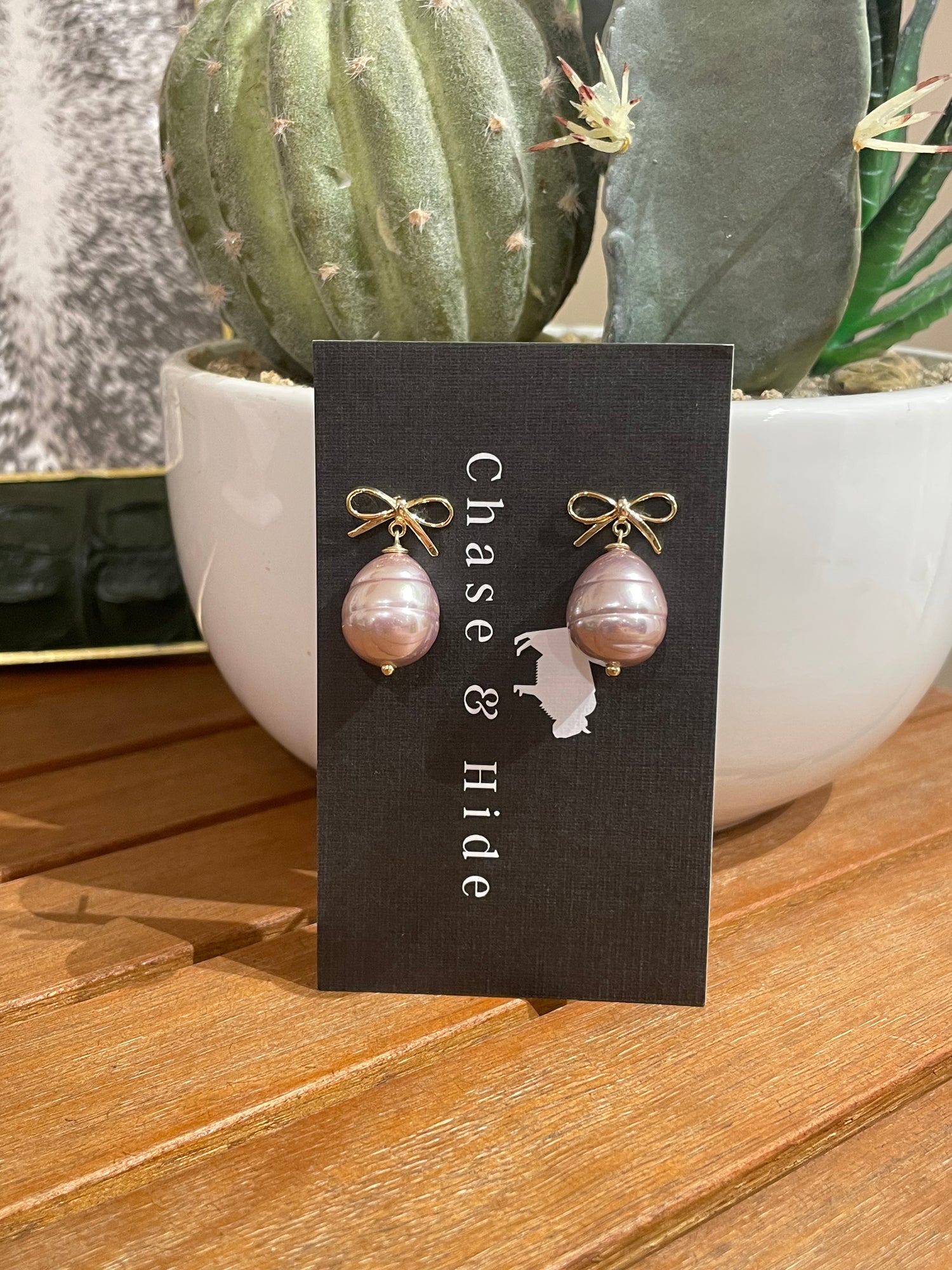 14k Gold plated bow stud and champagne Spanish faux pearl 