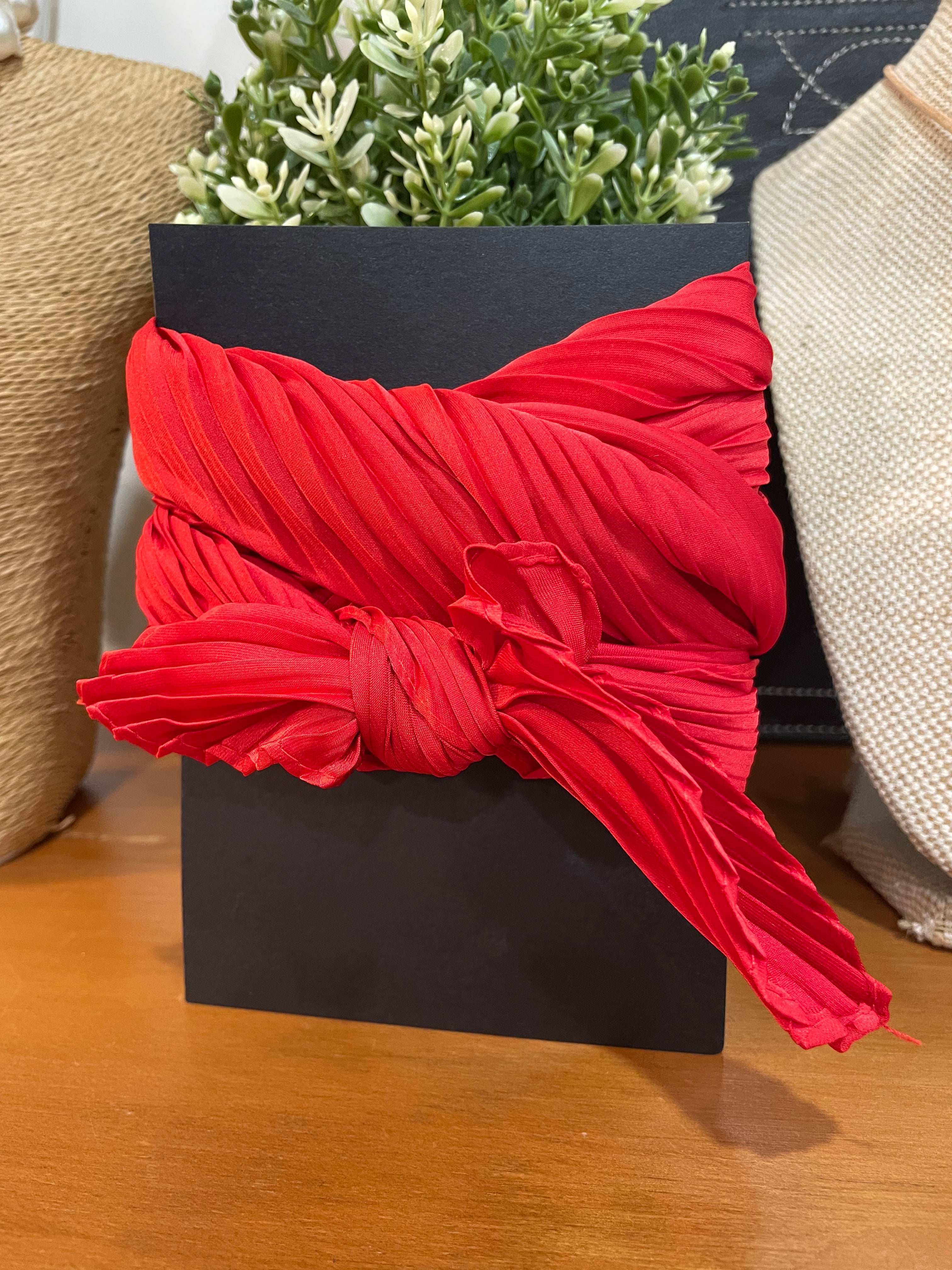Pleated Silk Twilly Neck Ties 