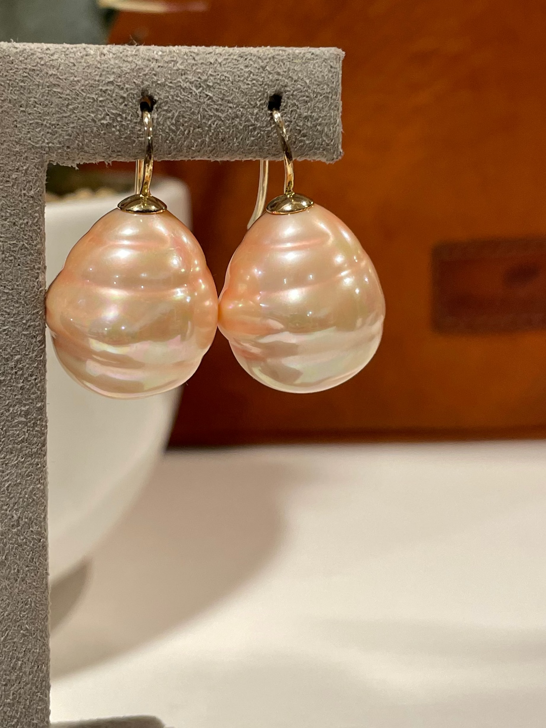 Coral Spanish Faux Pearl earrings 
