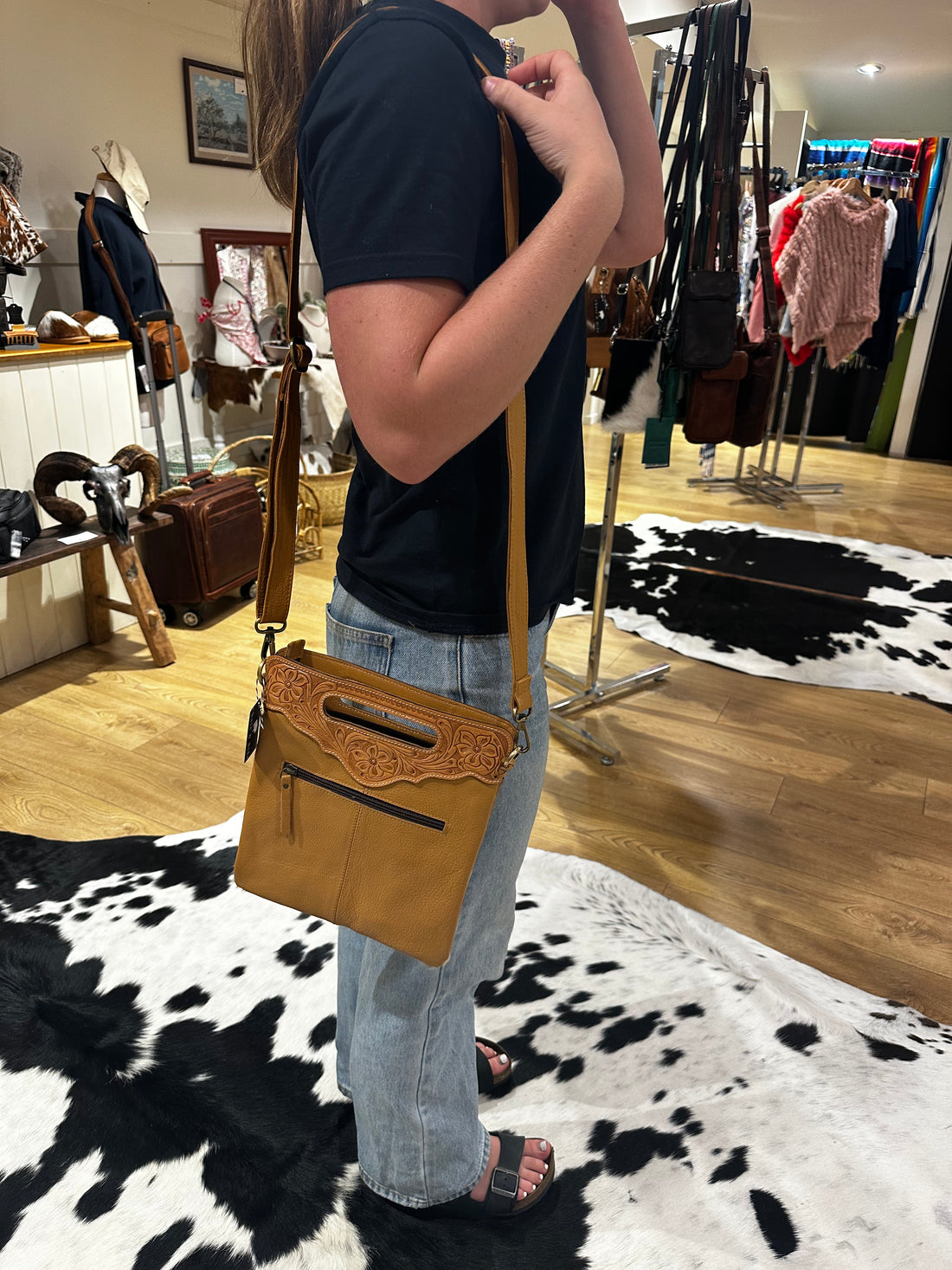 Sundance hide &amp; tooled leather handbag 