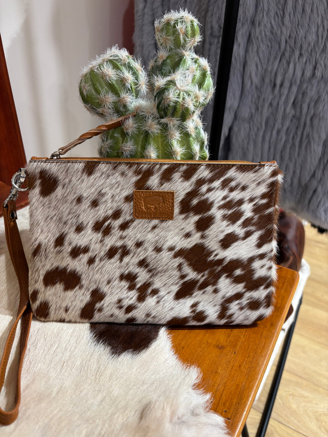 Large Hide Clutch 