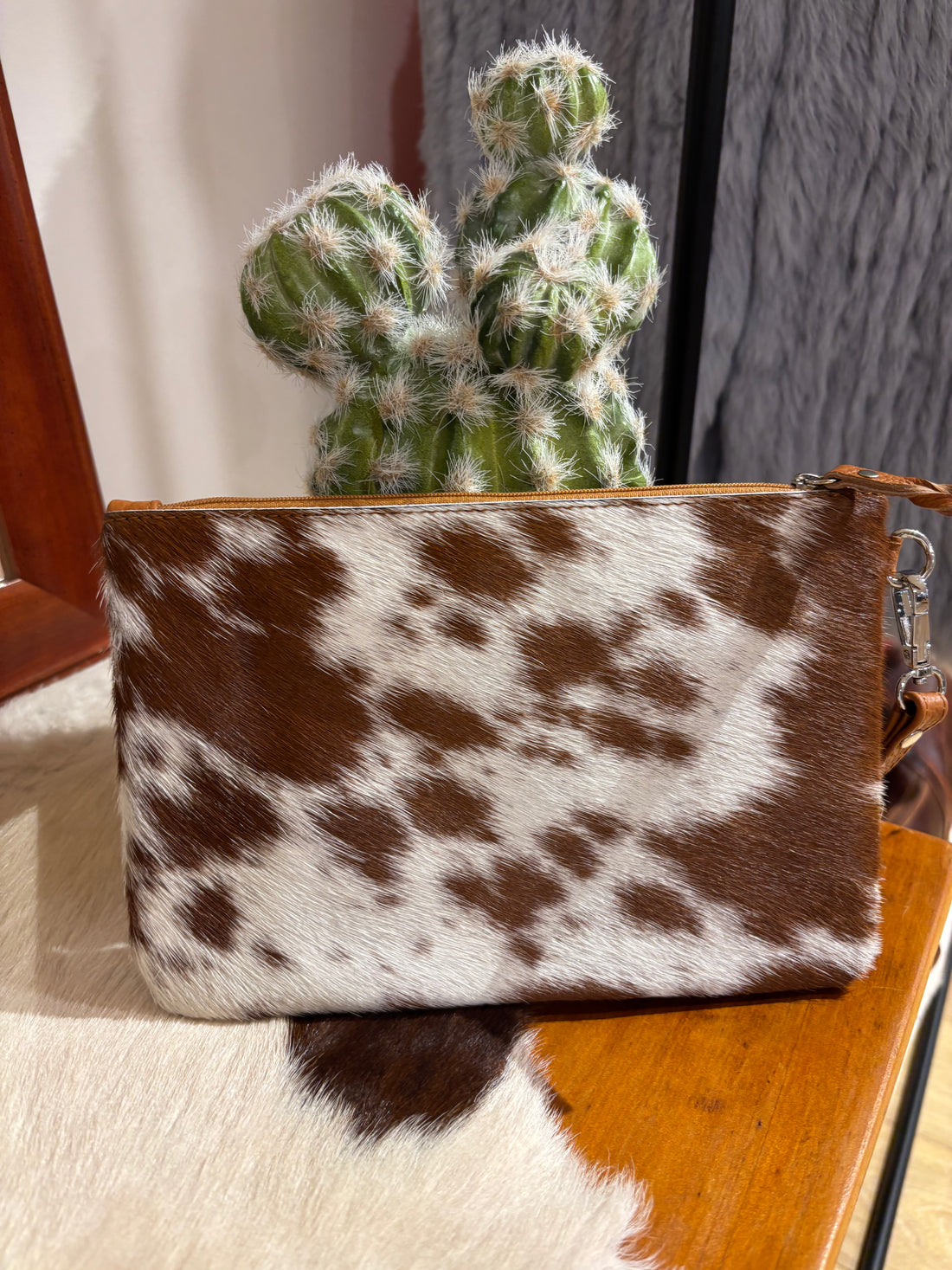 Large Hide Clutch 