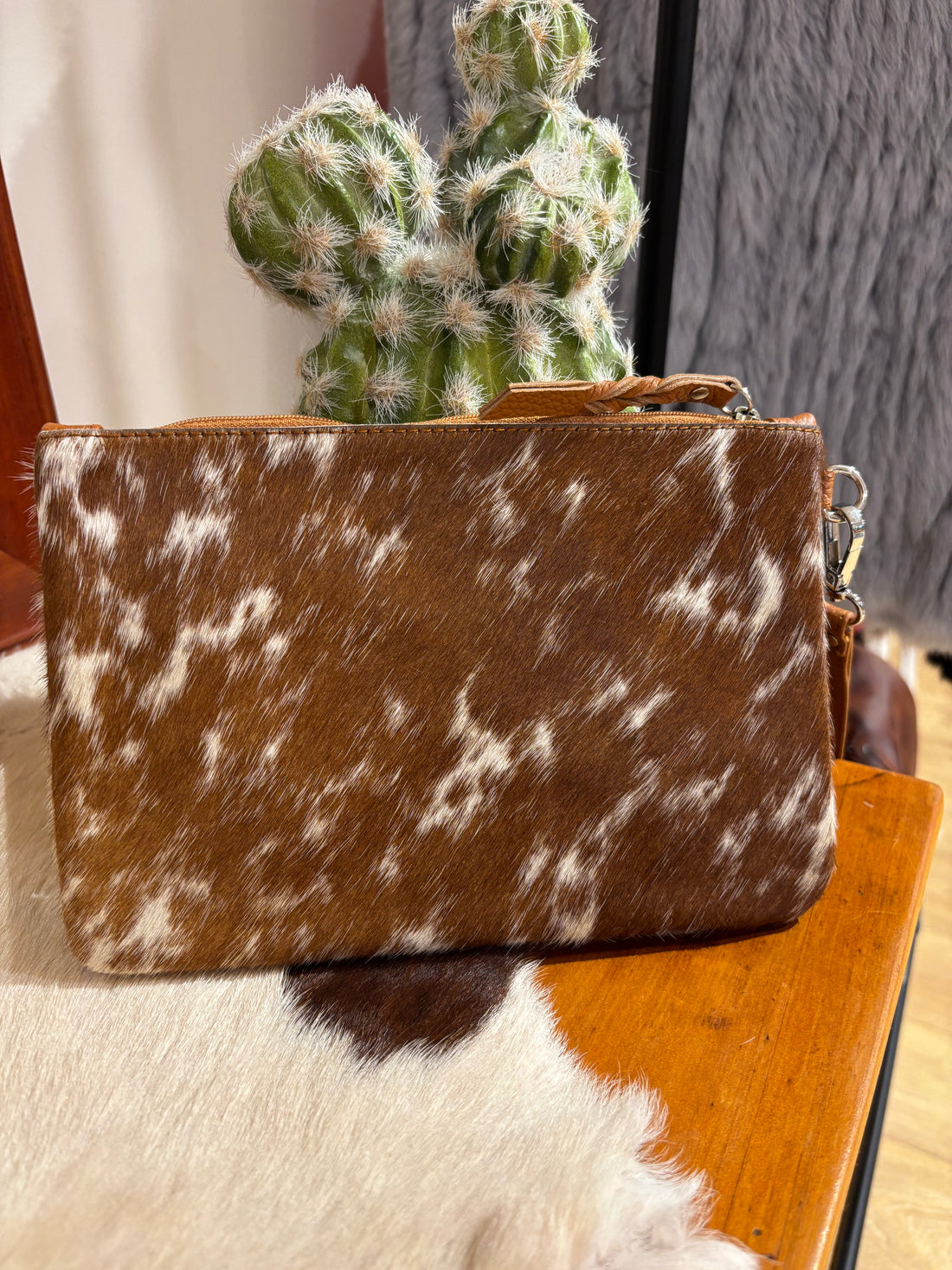 Large Hide Clutch 