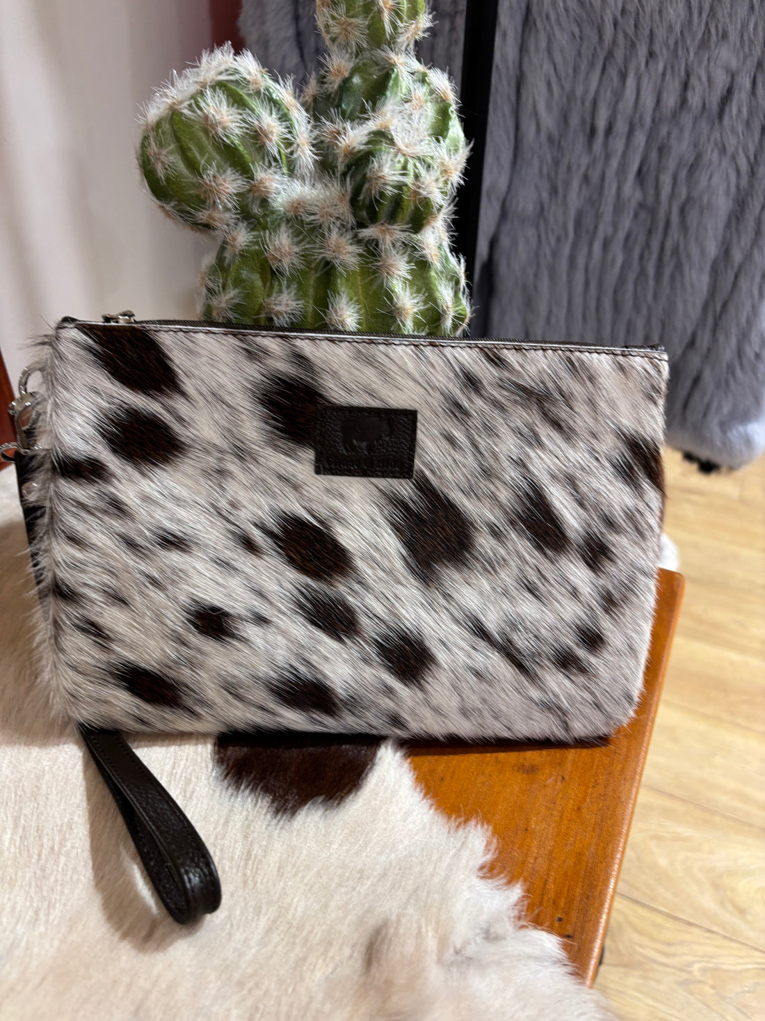 Large Hide Clutch 