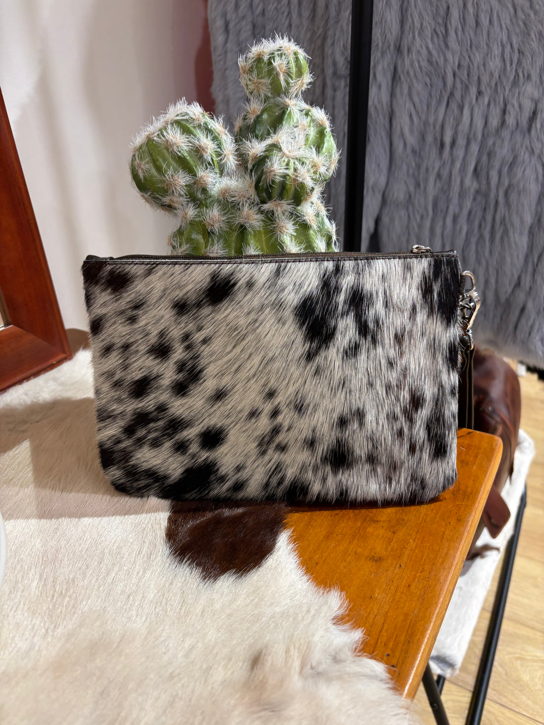 Large Hide Clutch 