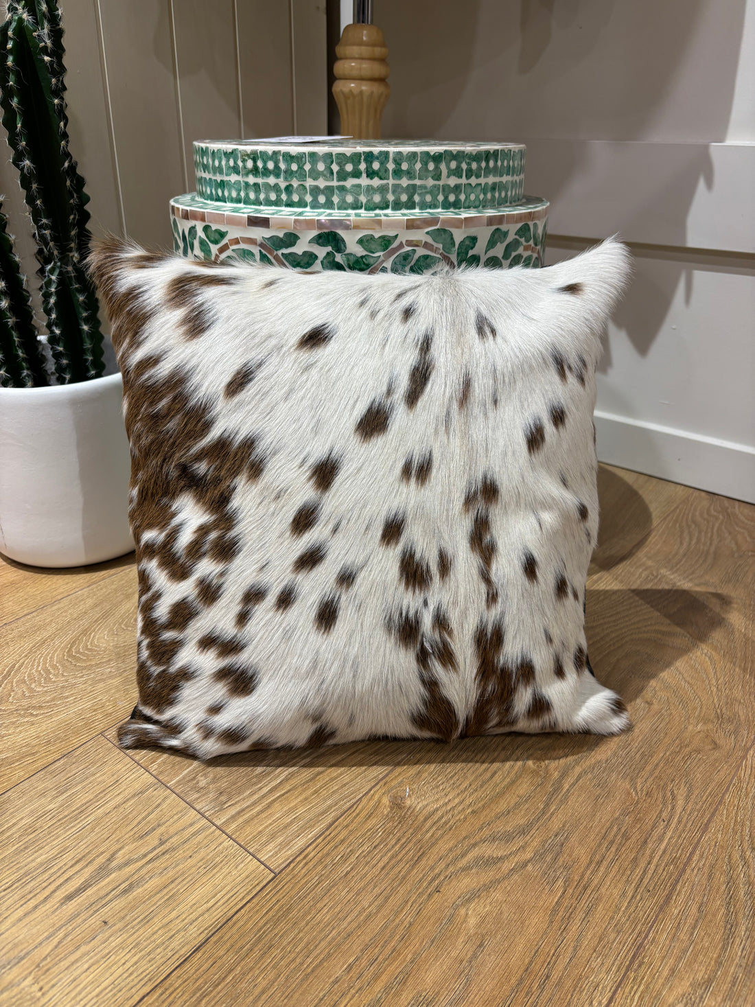 Hide and leather Cushion 