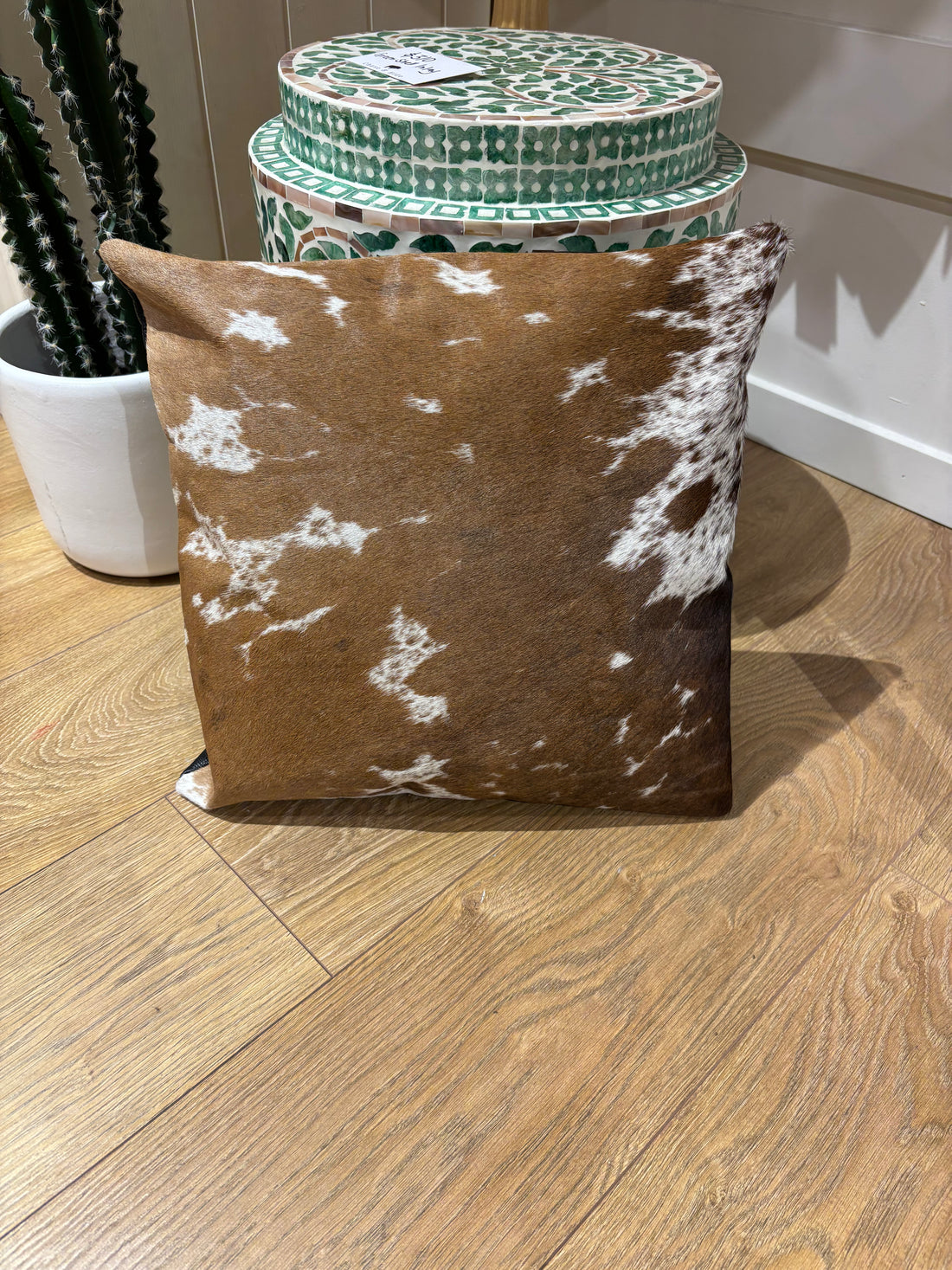 Hide and leather Cushion 