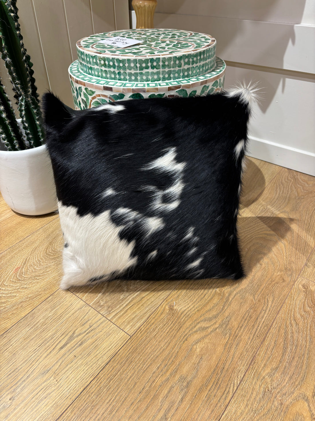 Hide and leather Cushion 