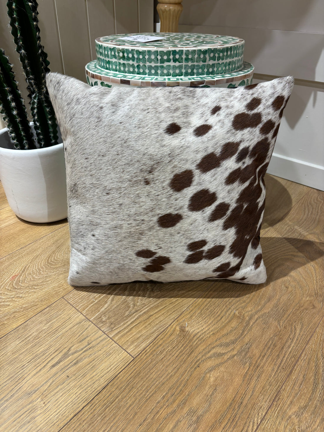 Hide and leather Cushion 