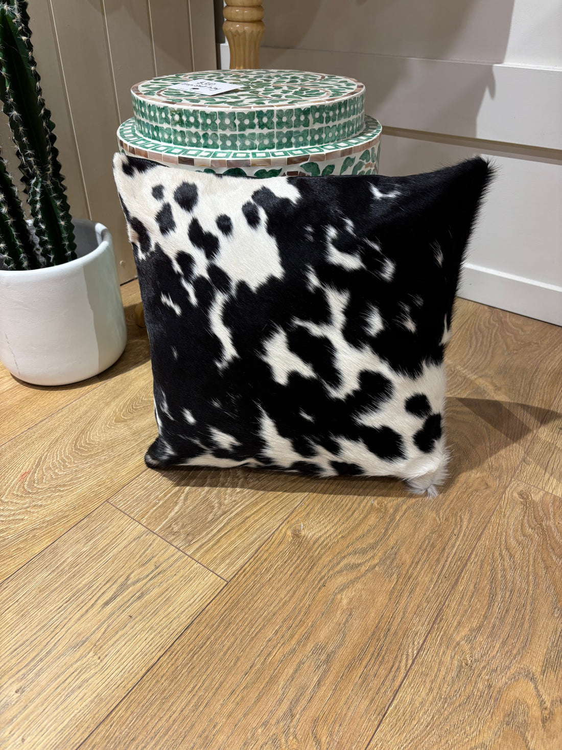 Hide and leather Cushion 