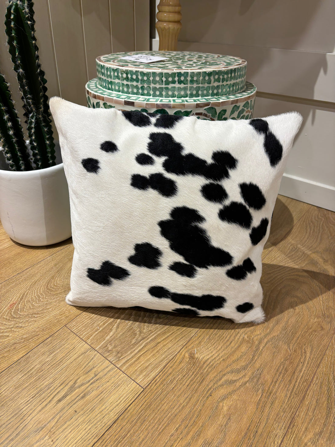 Hide and leather Cushion 
