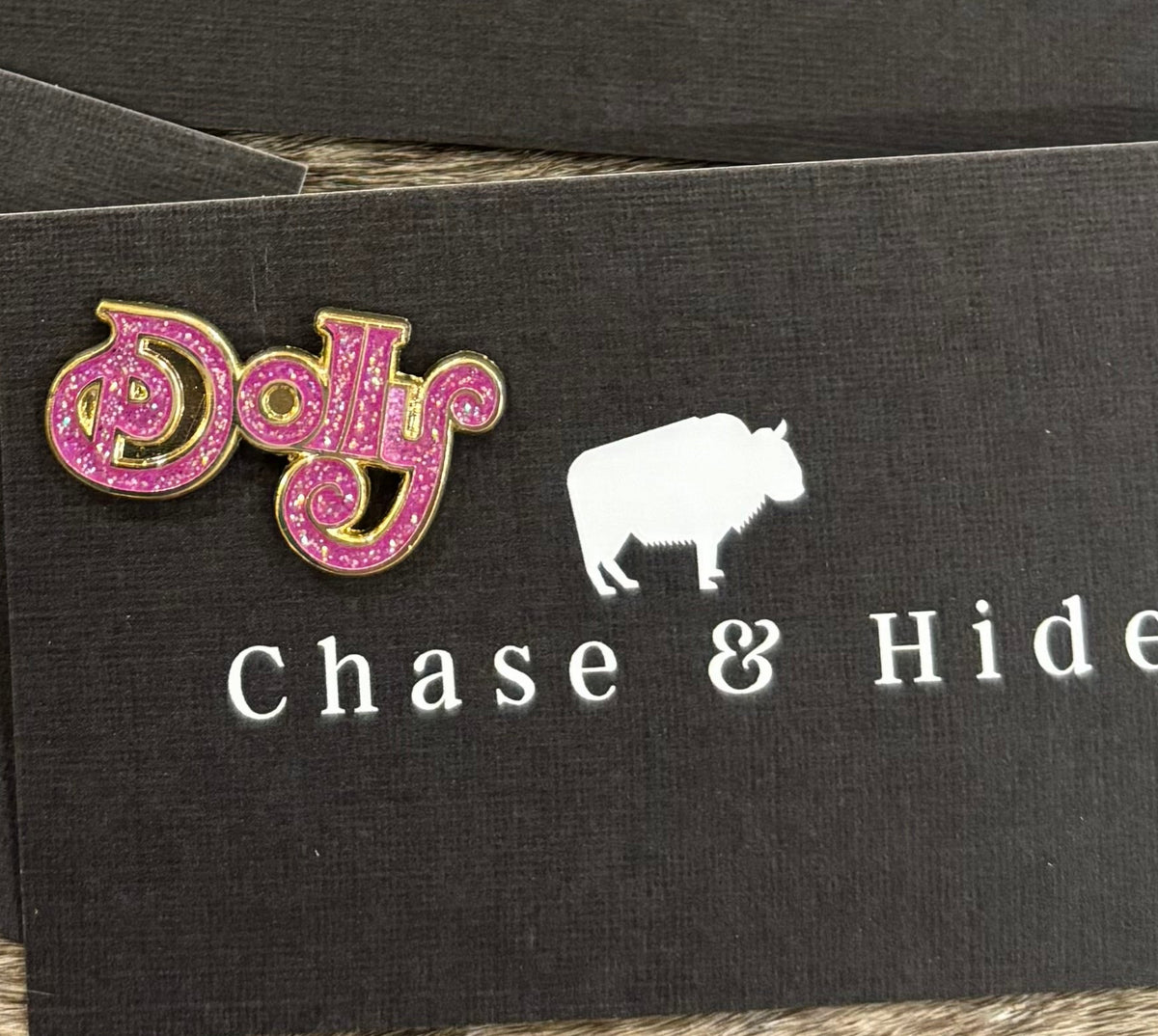 DOLLY BROOCH