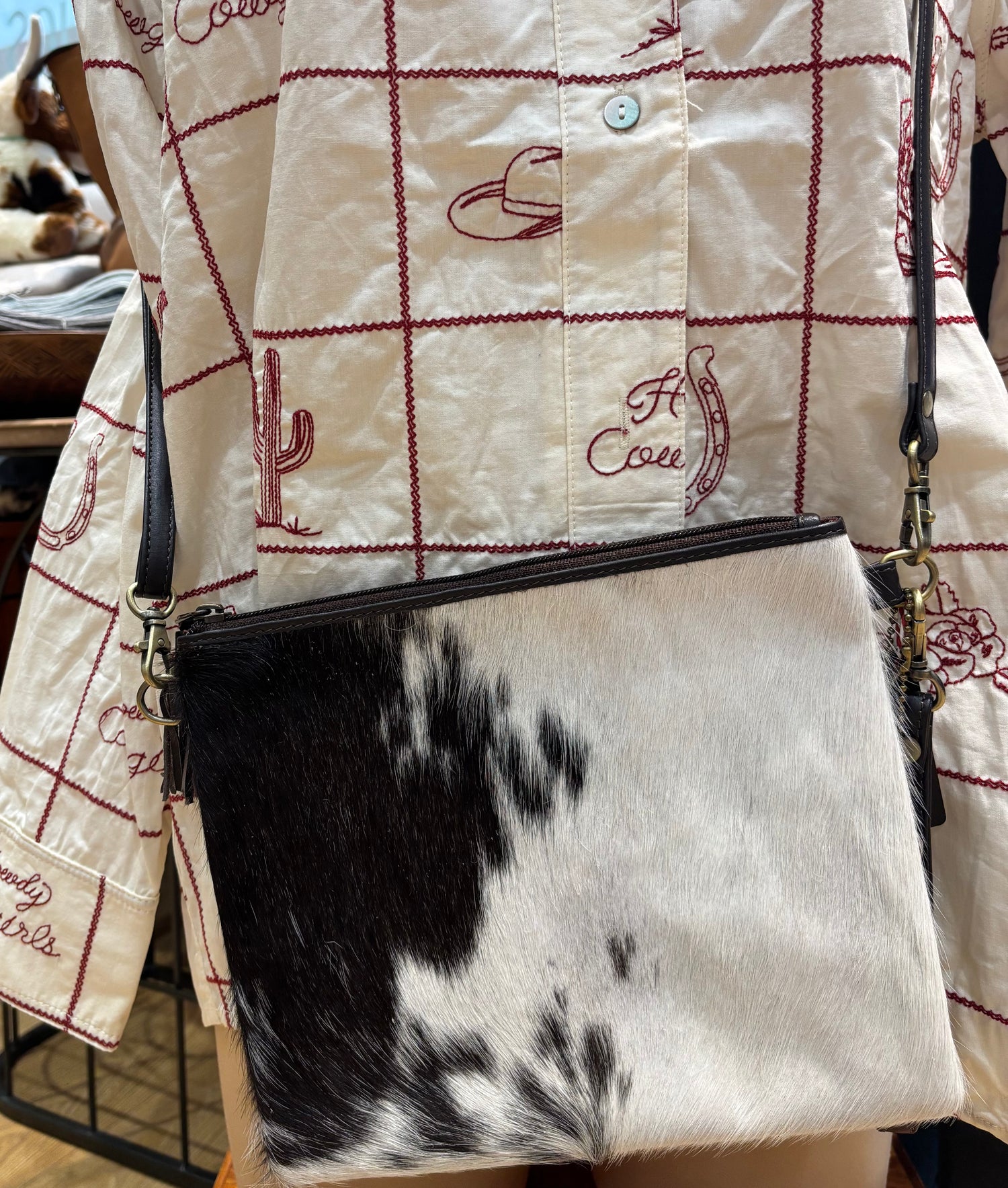 Cowhide clutch bag 