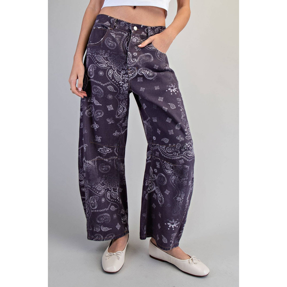 JEANS MINERAL WASHED PAISLEY PRINTED BARREL JEANS