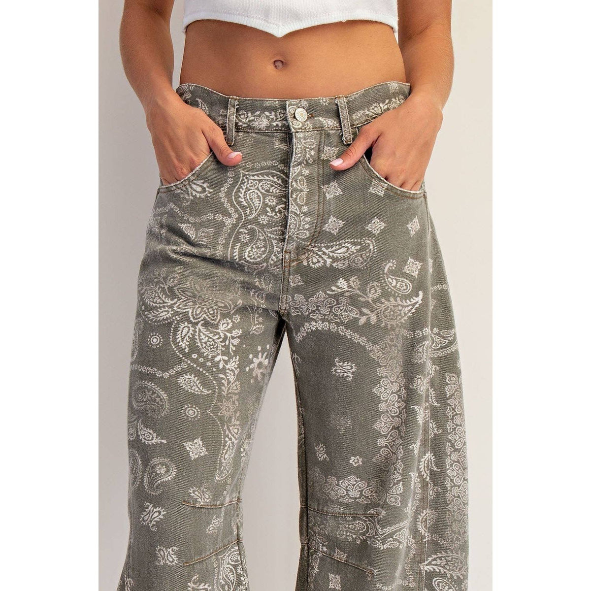 JEANS MINERAL WASHED PAISLEY PRINTED BARREL JEANS