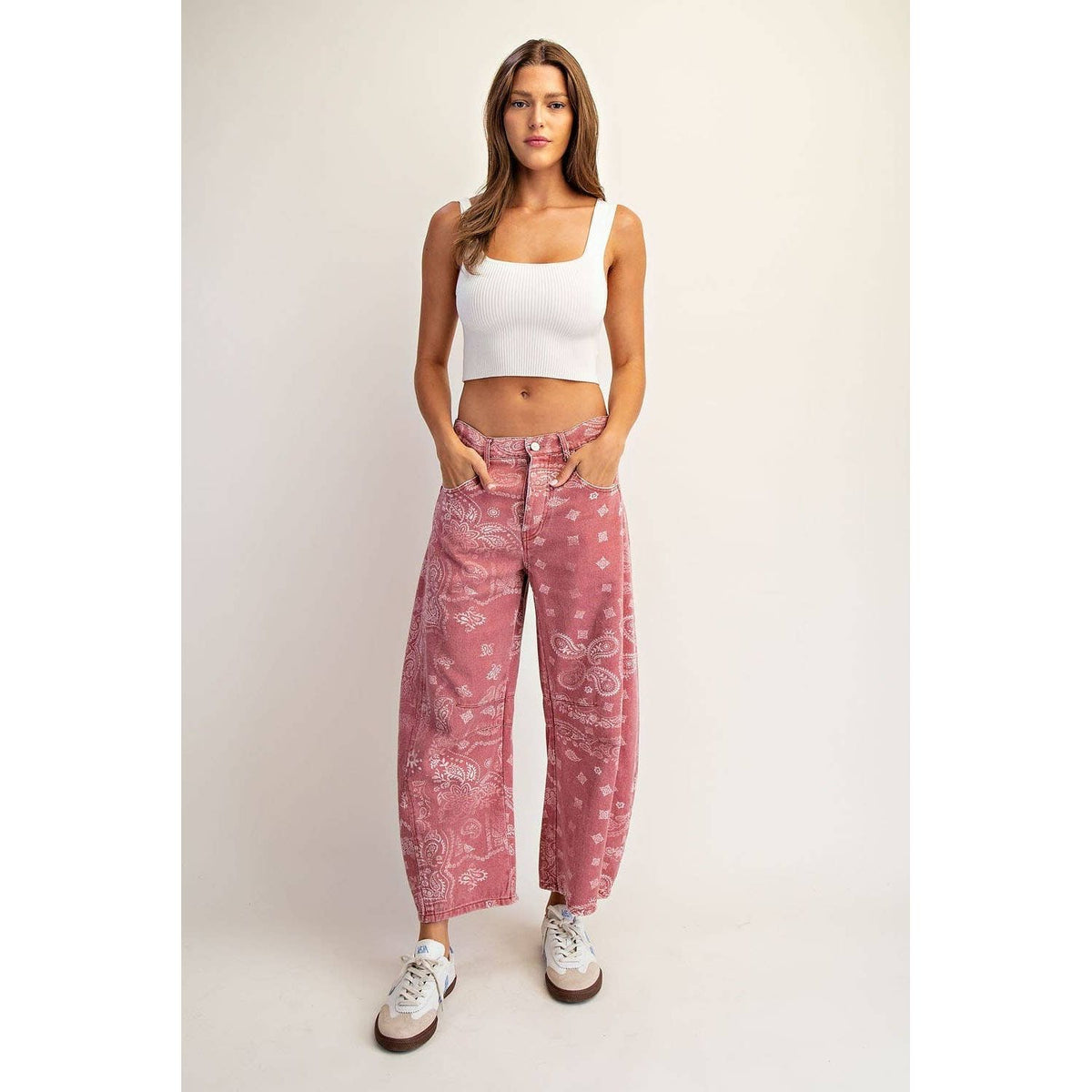 JEANS MINERAL WASHED PAISLEY PRINTED BARREL JEANS