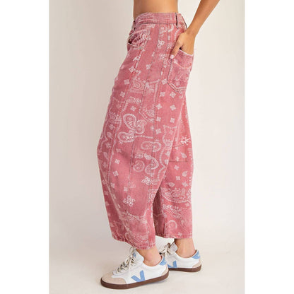 JEANS MINERAL WASHED PAISLEY PRINTED BARREL JEANS
