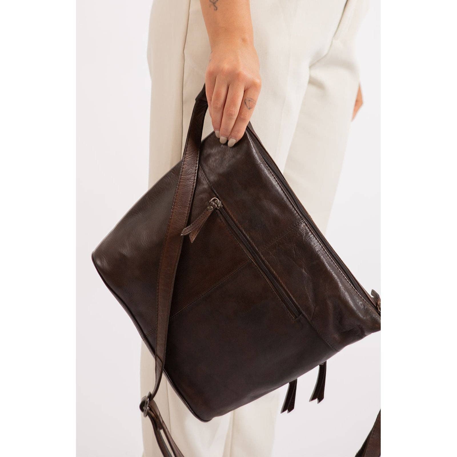 Leather Shoulder bag Bianca Brown GW6847BRN