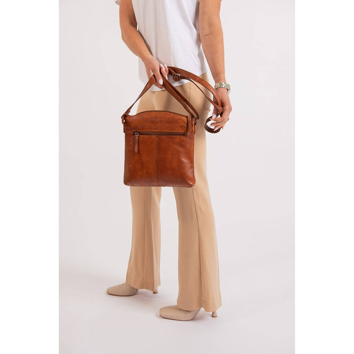 Leather Shoulder Bag - Elsa Cognac WS005COG