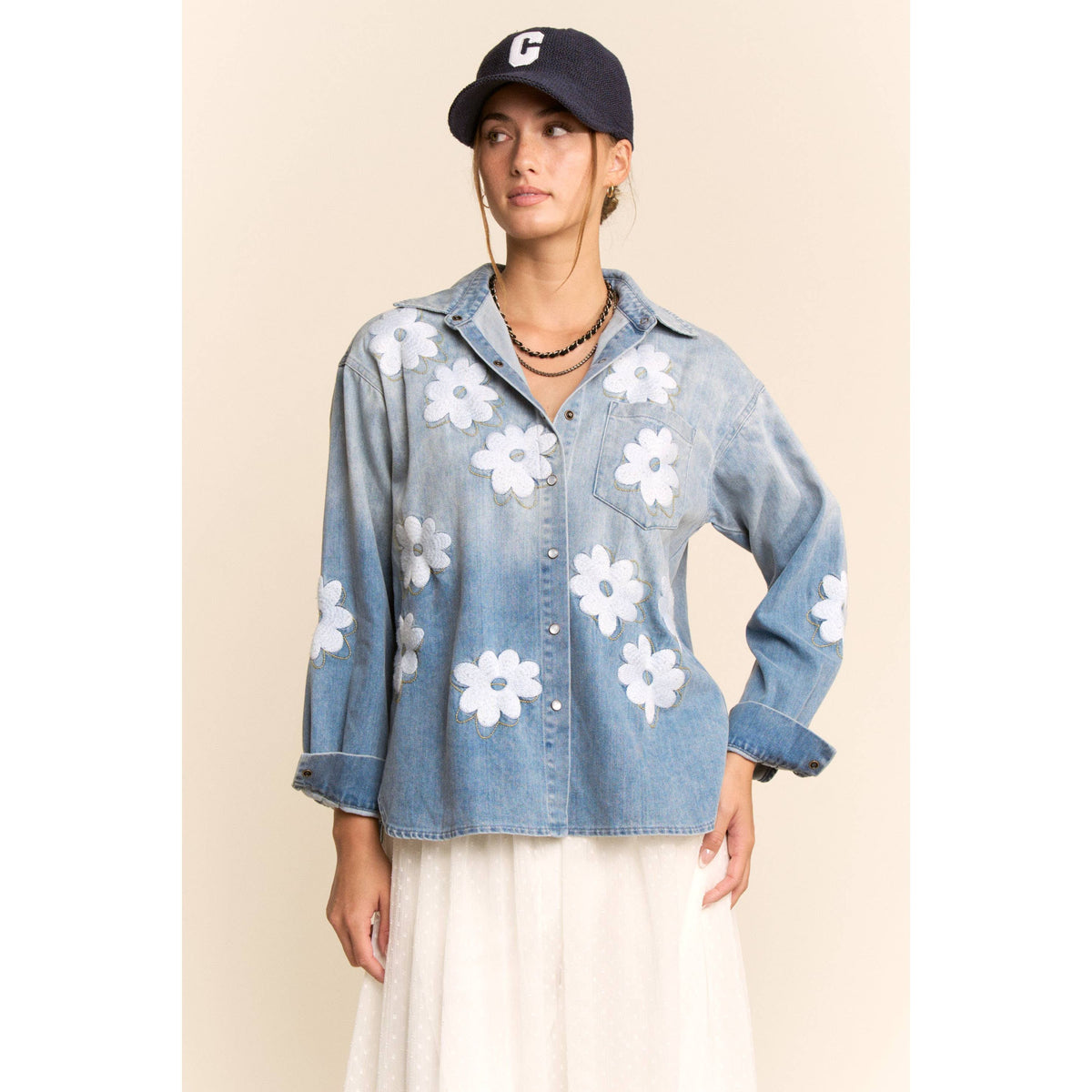 FLOWER EMBROIDERED BUTTON FRONT WASH DENIM SHIRT