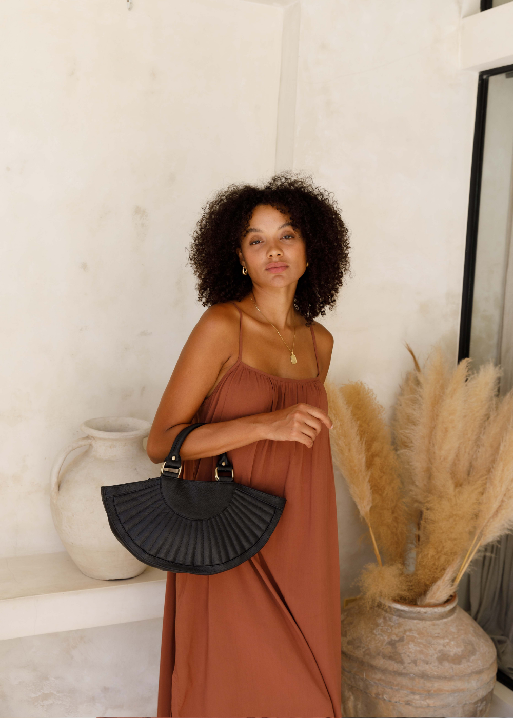 Soleil Grande // Textured Noir