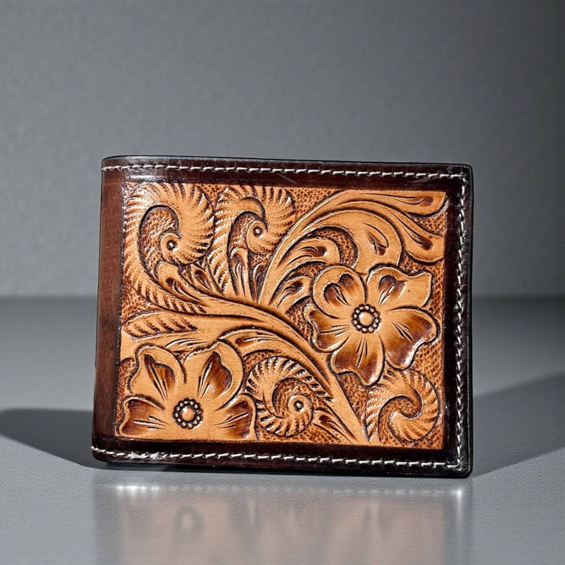 Tooled leather men’s wallet