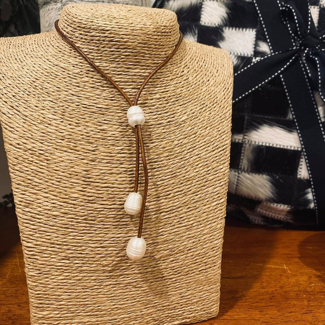 Leather and Pearl lariat necklace dark tan 