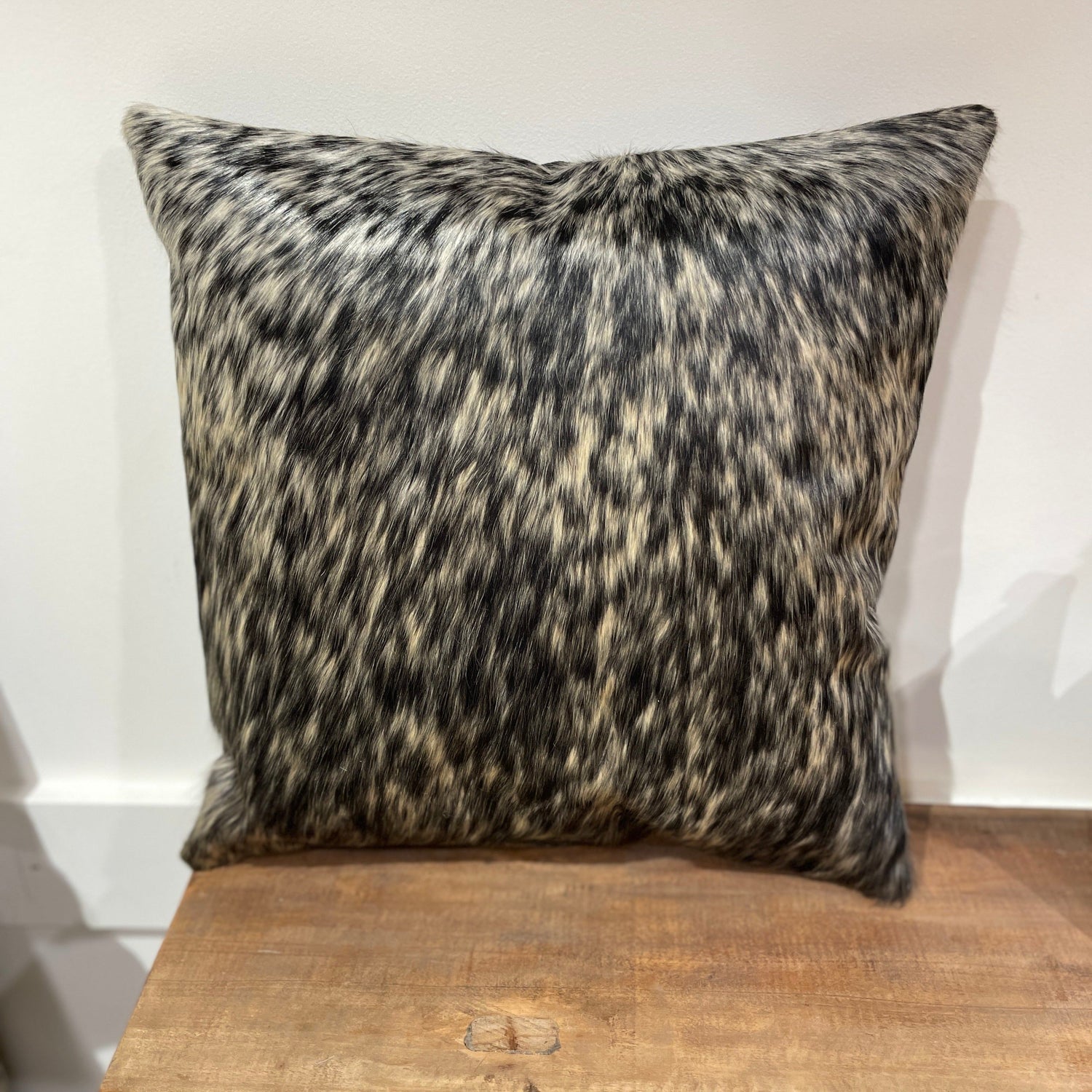 Hide and leather Cushion 