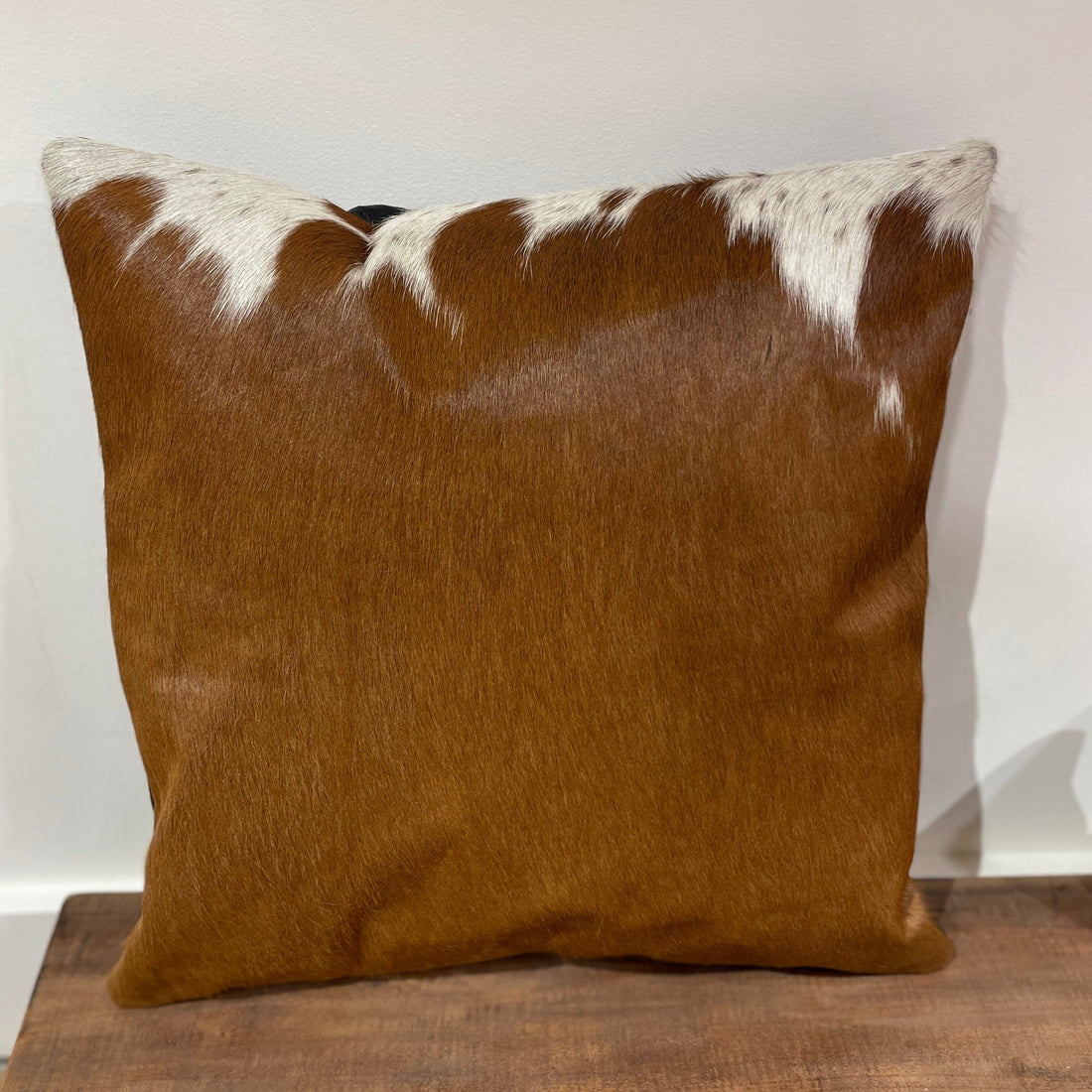 Hide and leather Cushion 