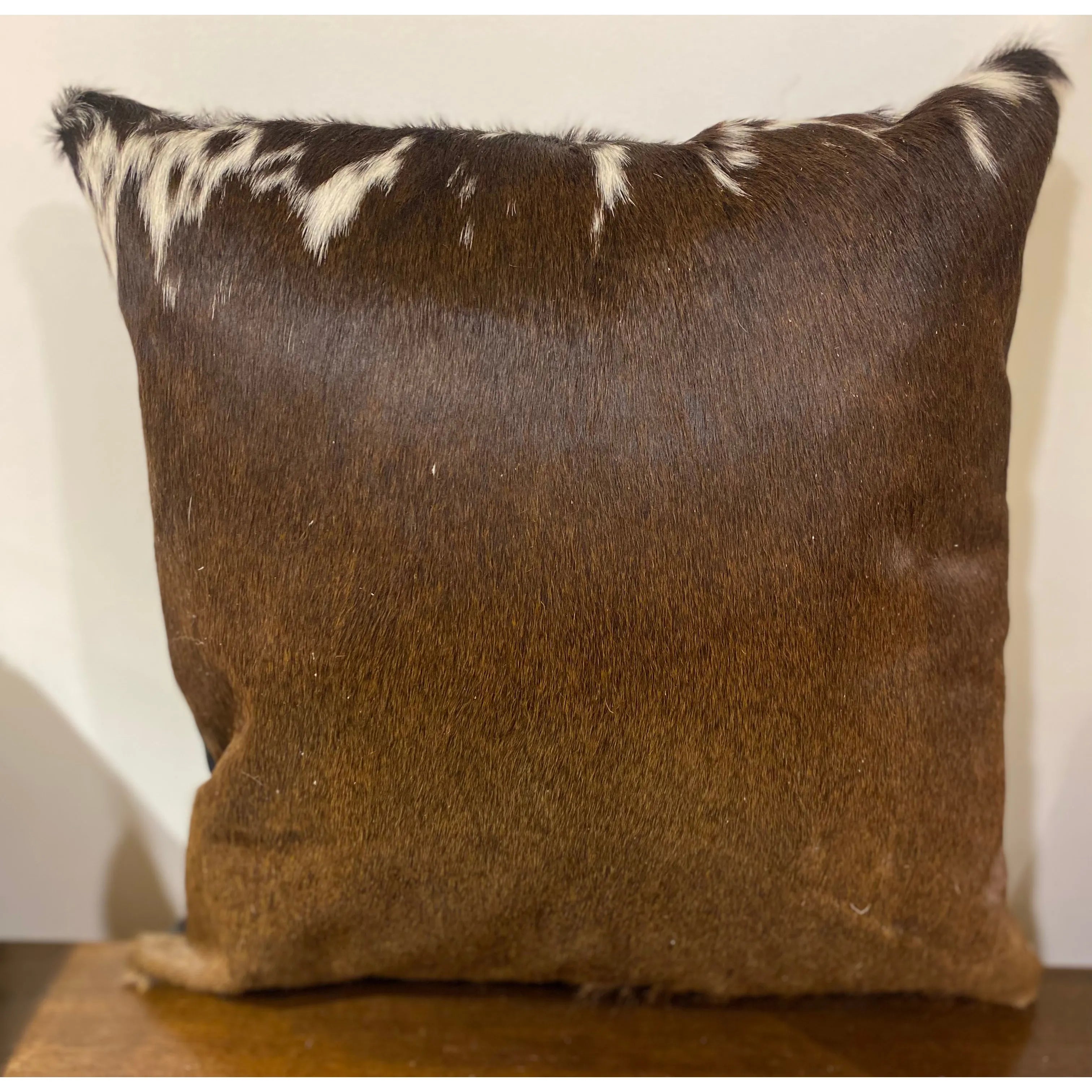 Hide and leather Cushion 