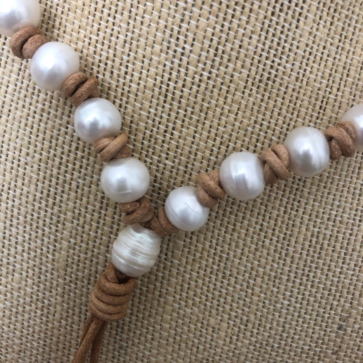 Pearl and leather necklace light natural tan 