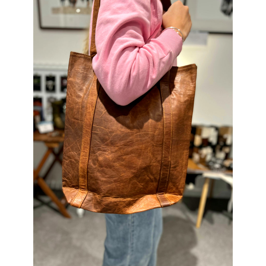 The Wrap-around leather tote 