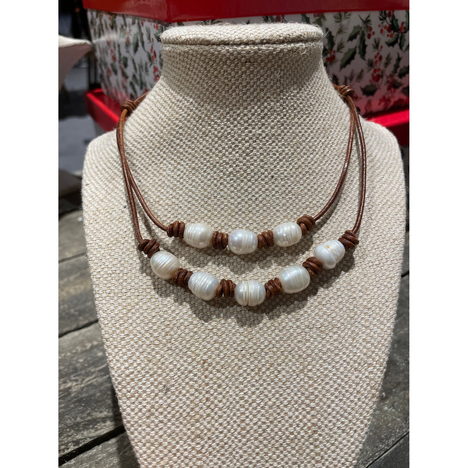 Double layer leather &amp; pearl necklace dark brown 