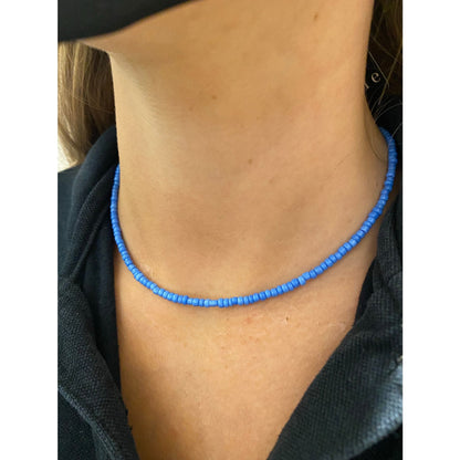 Blue bead choker 