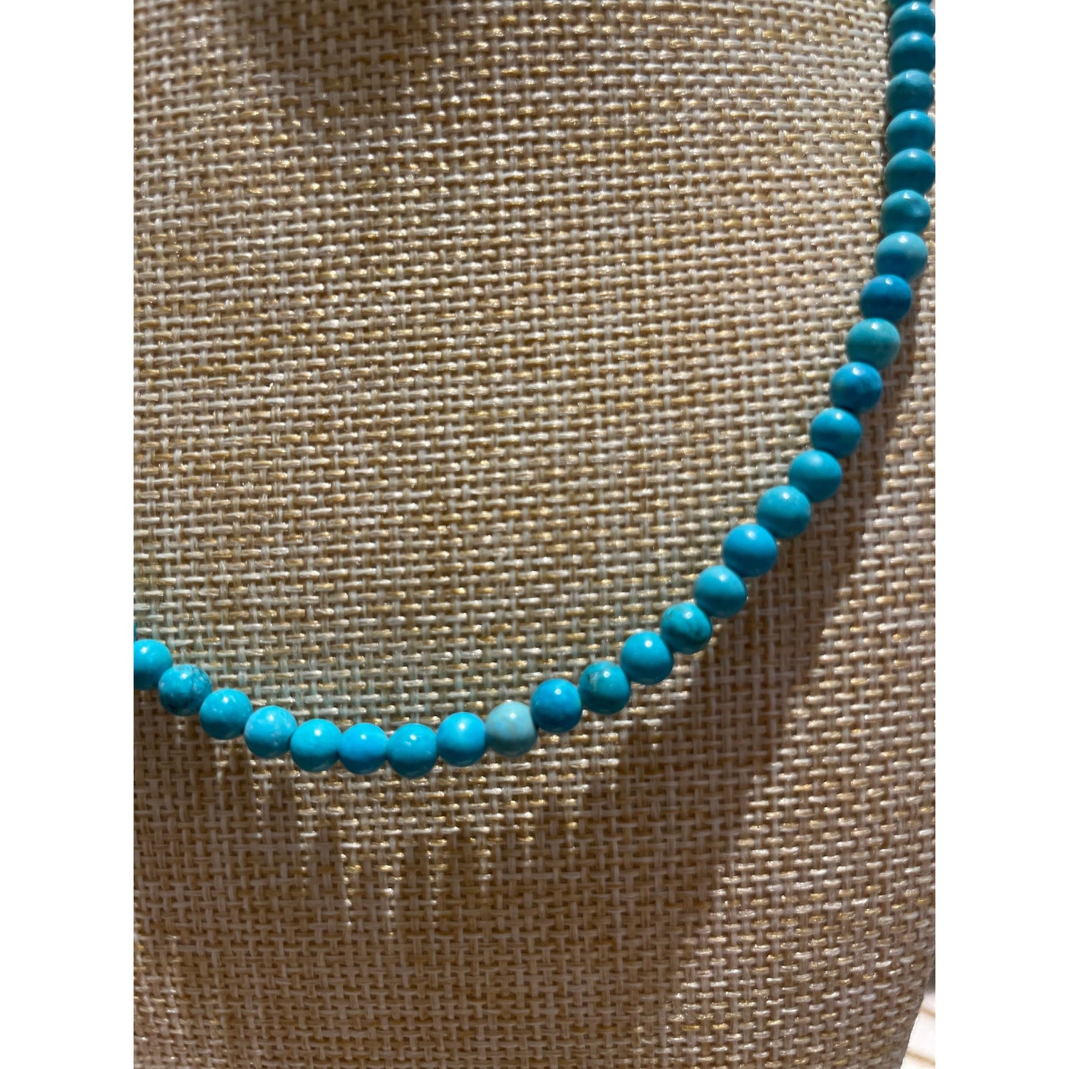 Turquoise bead choker 