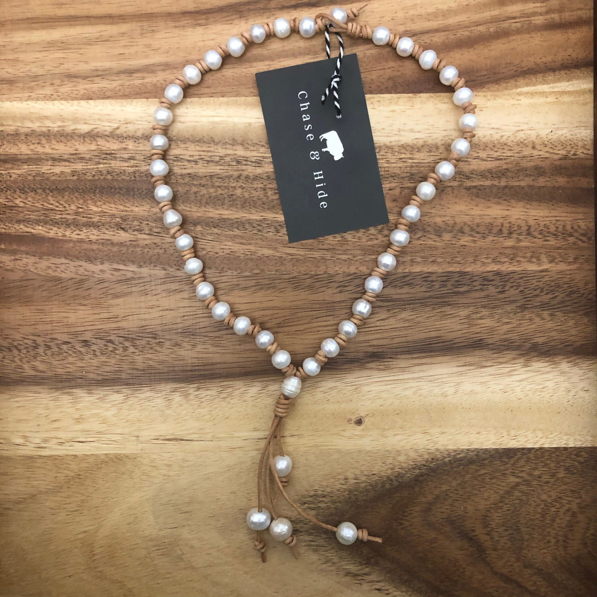 Pearl and leather necklace light natural tan 